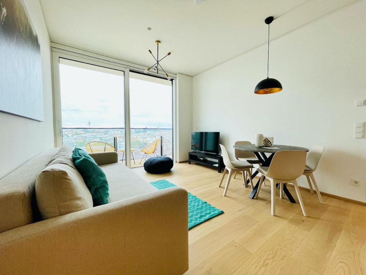 Triiiple Level 20 - Sonnenwohnen Apartment Mit Parkplatz Und Fantastischem Ausblick Wien Ngoại thất bức ảnh