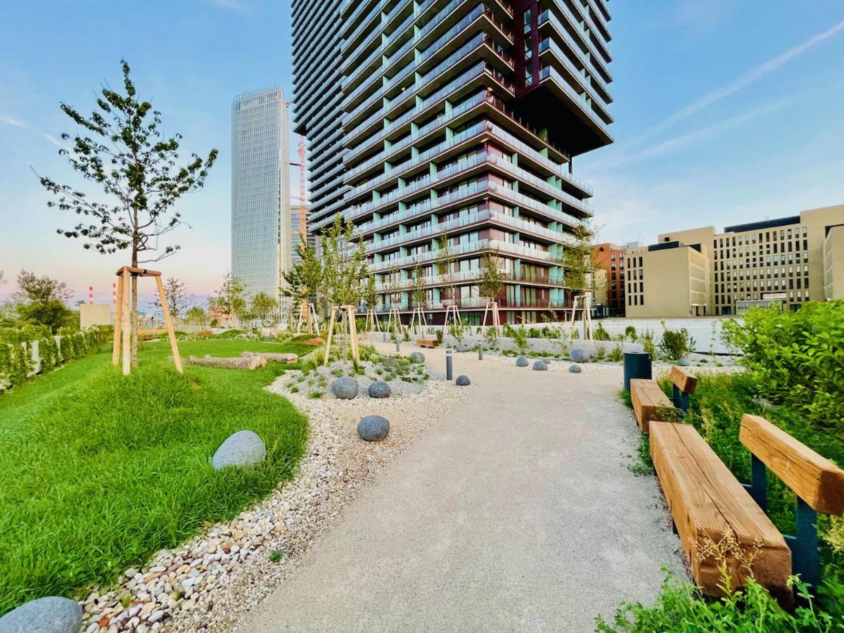 Triiiple Level 20 - Sonnenwohnen Apartment Mit Parkplatz Und Fantastischem Ausblick Wien Ngoại thất bức ảnh