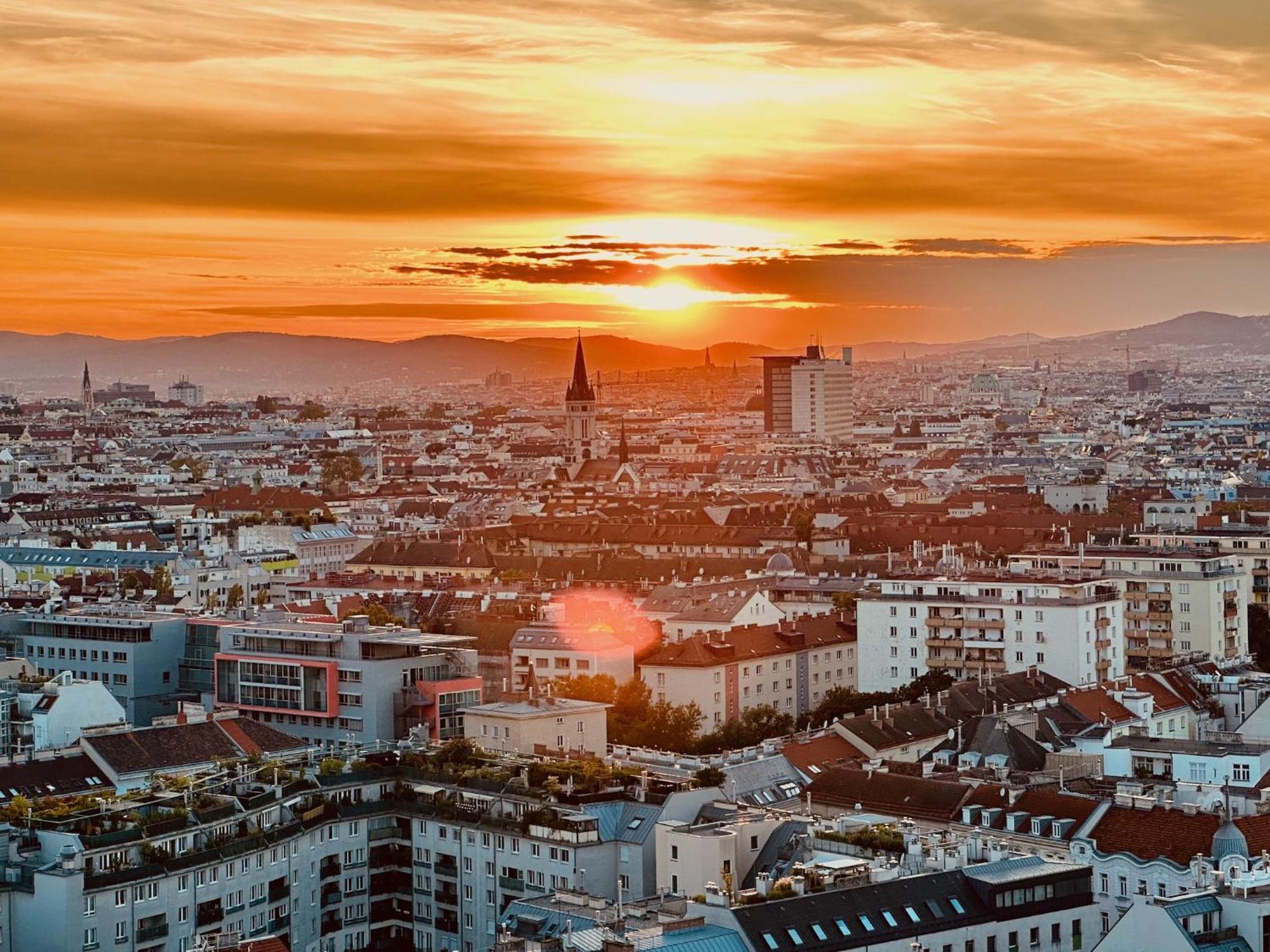 Triiiple Level 20 - Sonnenwohnen Apartment Mit Parkplatz Und Fantastischem Ausblick Wien Ngoại thất bức ảnh